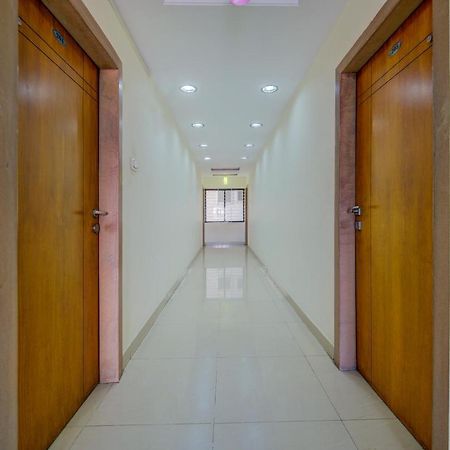 OYO 18431 Hotel Celestee Grand Haiderabad Buitenkant foto