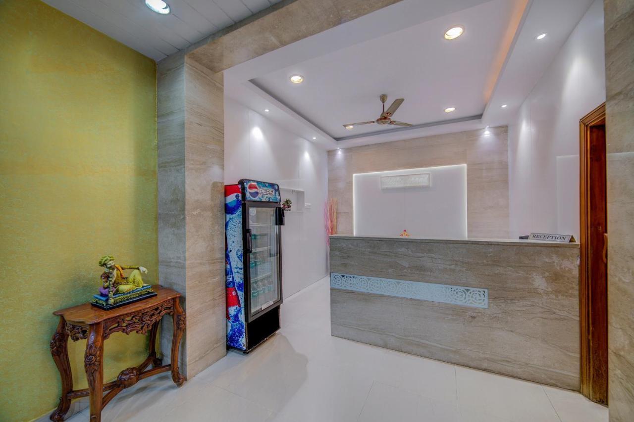 OYO 18431 Hotel Celestee Grand Haiderabad Buitenkant foto