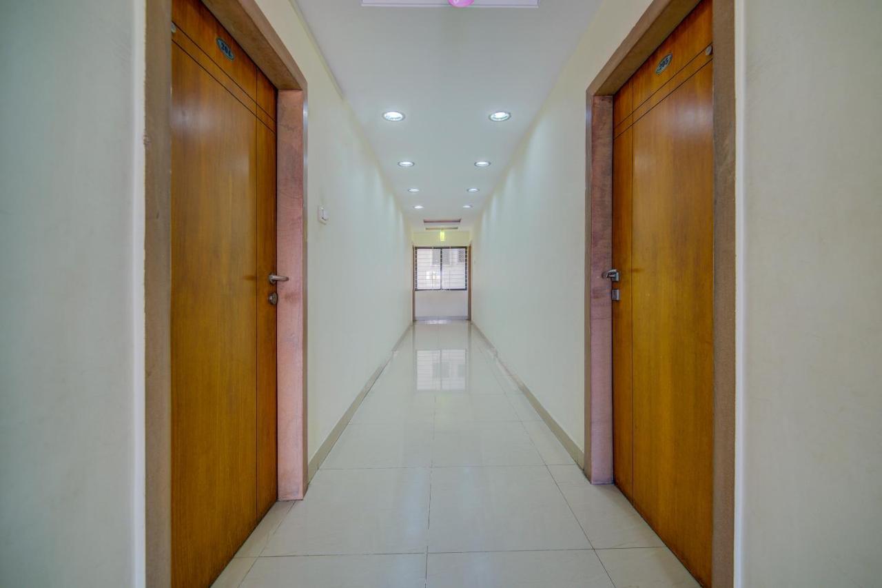 OYO 18431 Hotel Celestee Grand Haiderabad Buitenkant foto