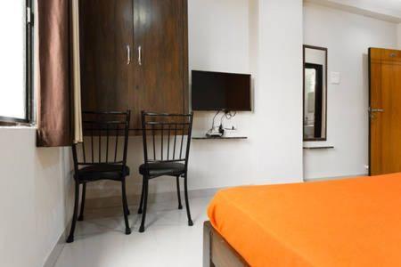 OYO 18431 Hotel Celestee Grand Haiderabad Buitenkant foto