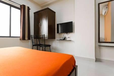 OYO 18431 Hotel Celestee Grand Haiderabad Buitenkant foto